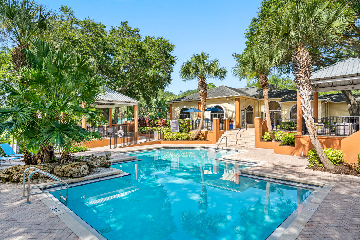 Winthrop West – photo 1