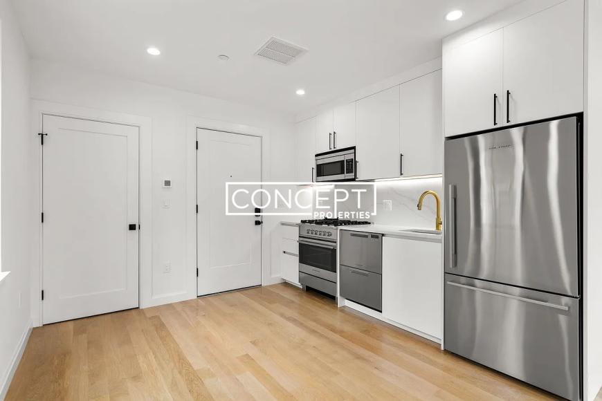 1618 Beacon St. – photo 2