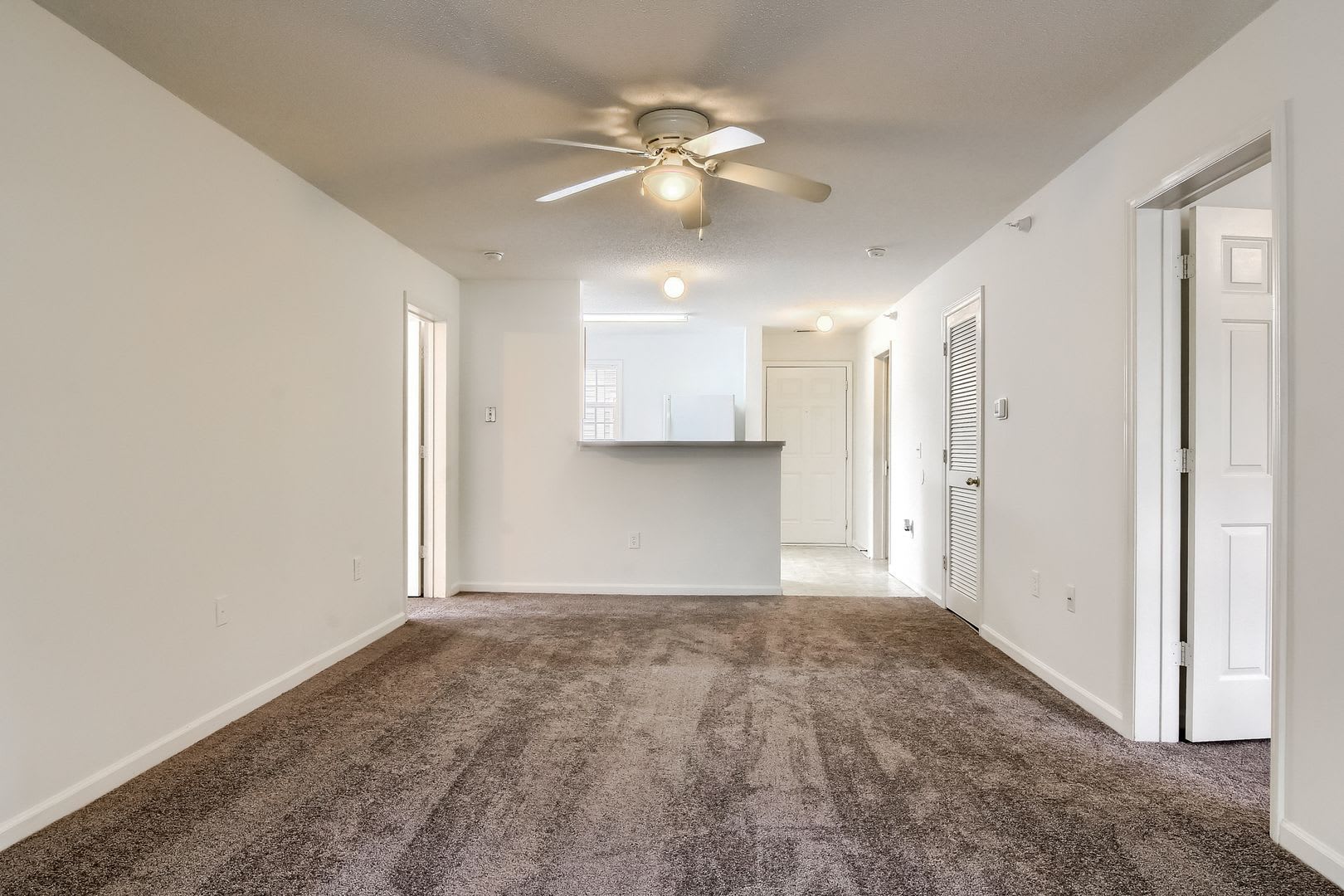 3 Bedroom condo in Raleigh – photo 5