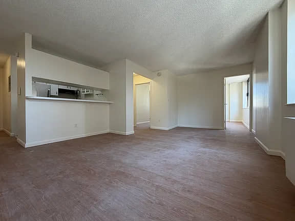 372 Broadway Apt 3 – photo 2
