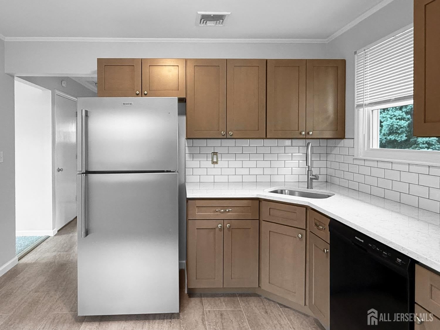 19 Van Buren Avenue – photo 5