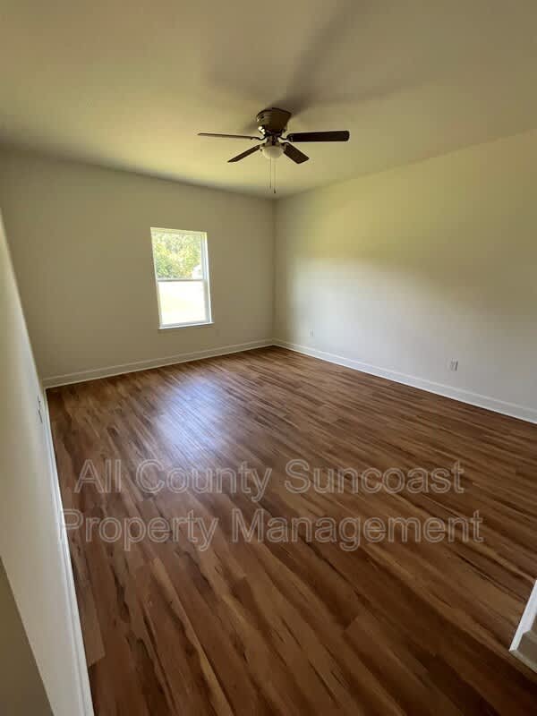 365 Elliot Drive – photo 4