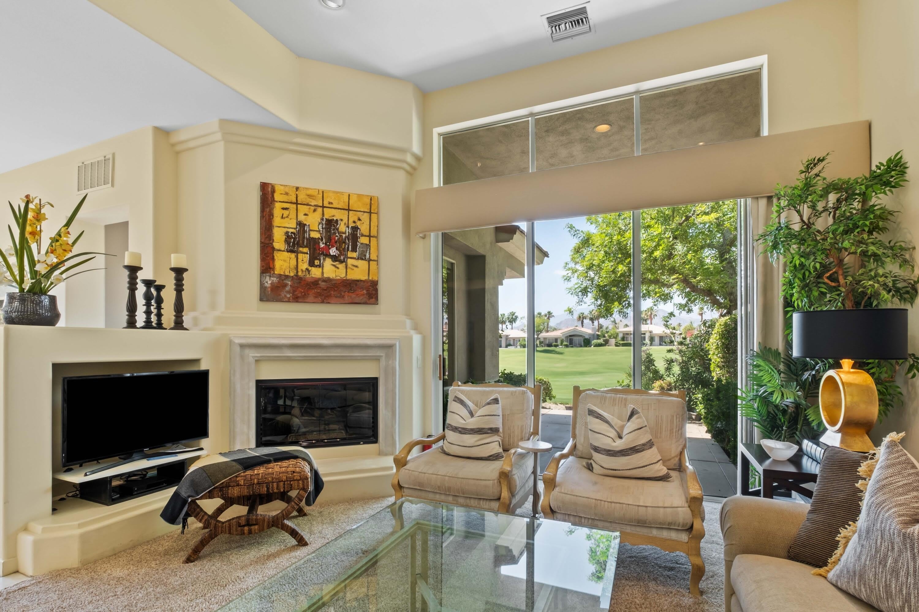 461 Desert Holly Drive – photo 2