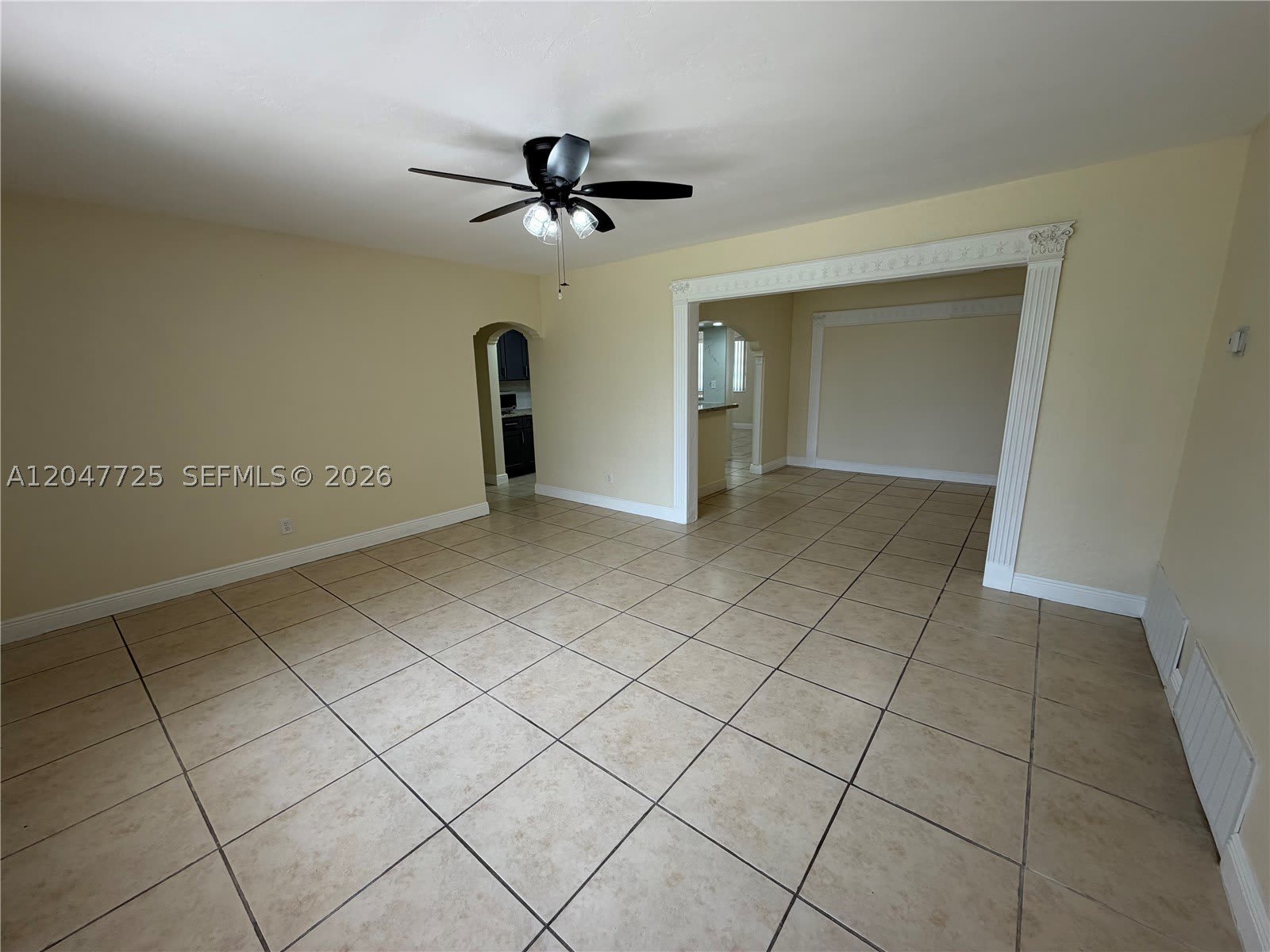 800 NW 76th Ave – photo 4