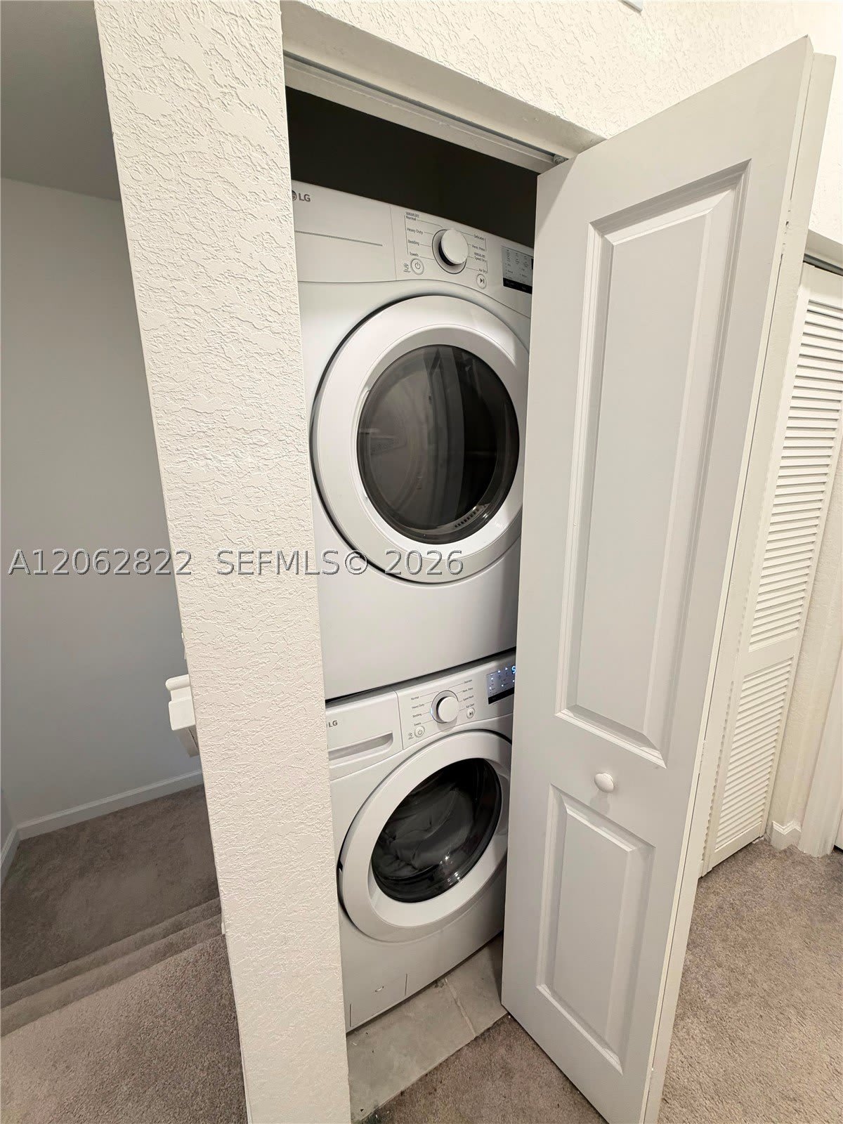 2817 SE 26th Ave – photo 3