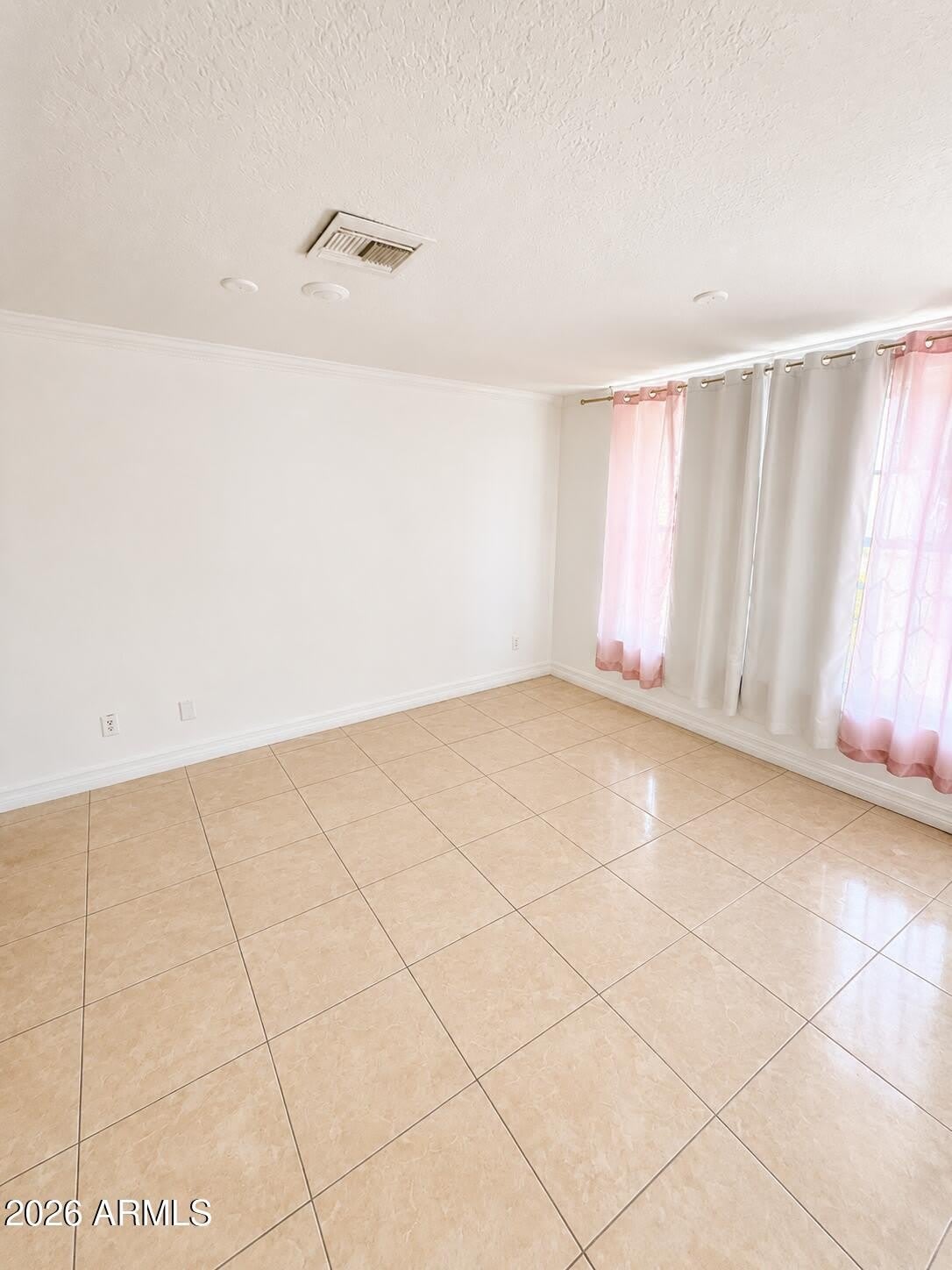5540 W GLENDALE Avenue – photo 3
