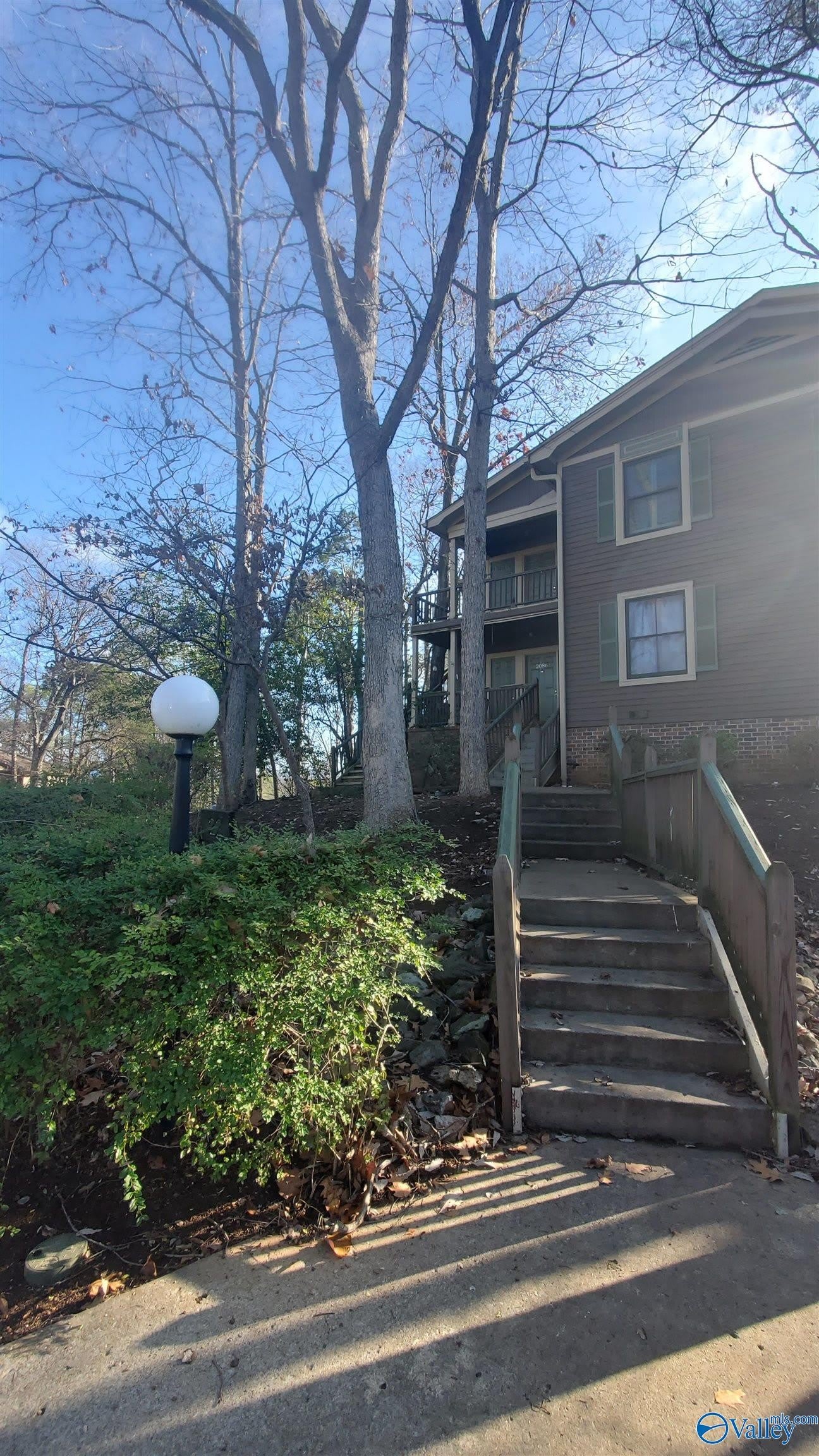 2090 Greenwood Place – photo 2