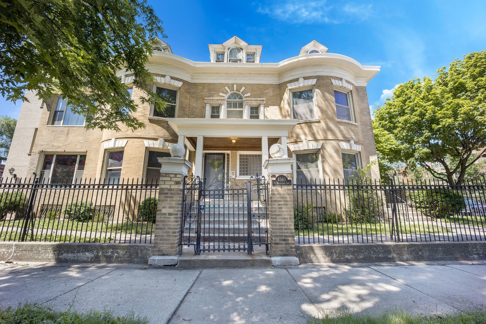 4560 S Michigan Avenue – photo 1