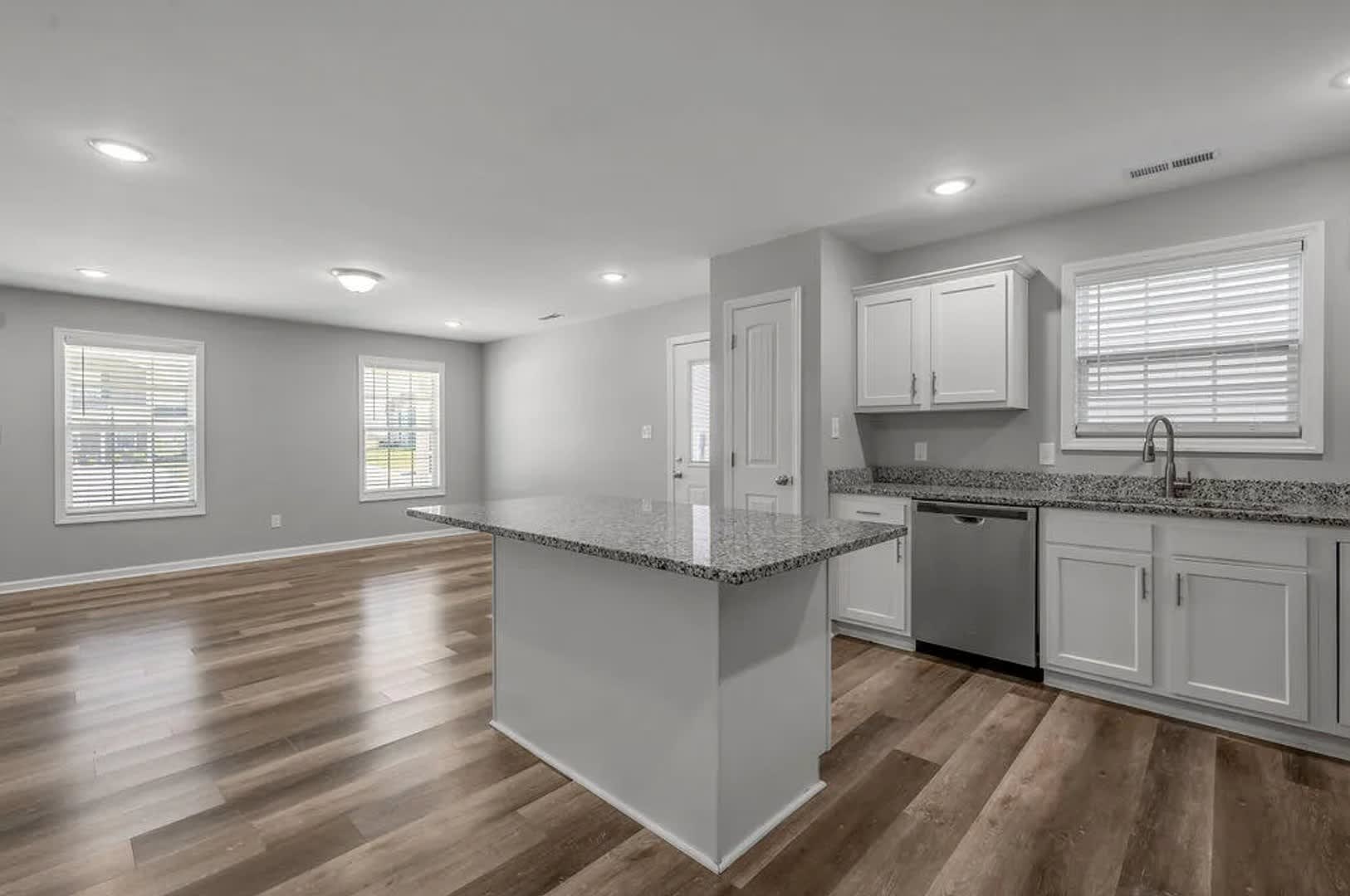 Spacious 3-Bed Home Coming Soon – Minutes from I-75 & Shopping! – photo 3