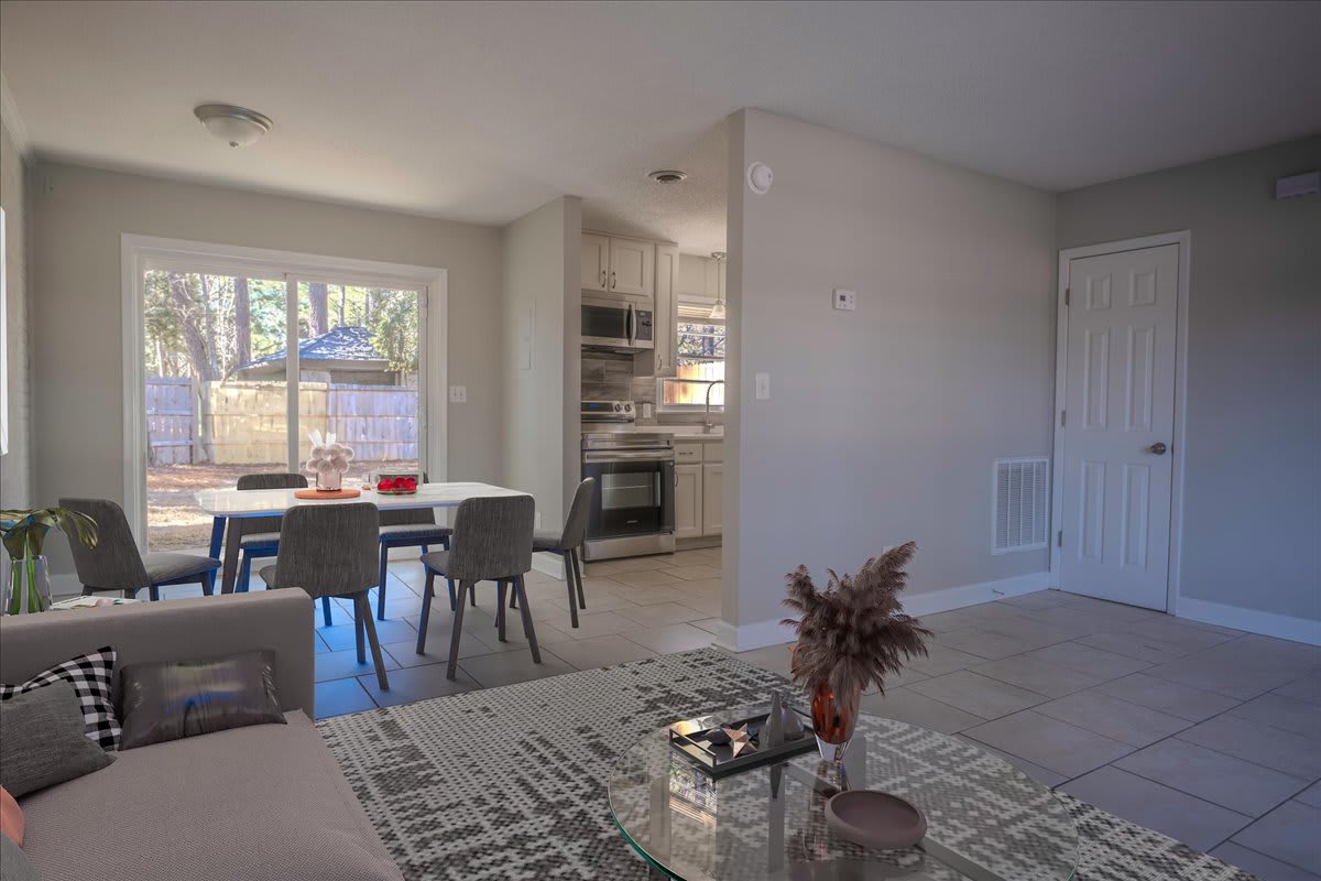 230 W Manchester Rd – photo 3