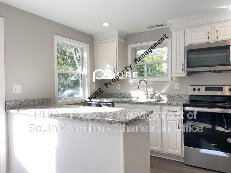 1612 Acacia St – photo 3