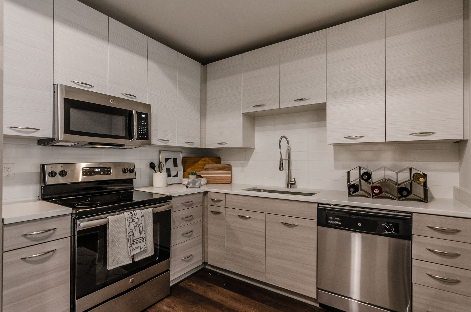 The Shay Apartments – photo 4
