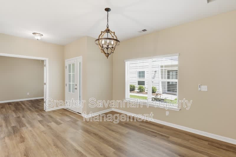 130 Danbury Court – photo 5