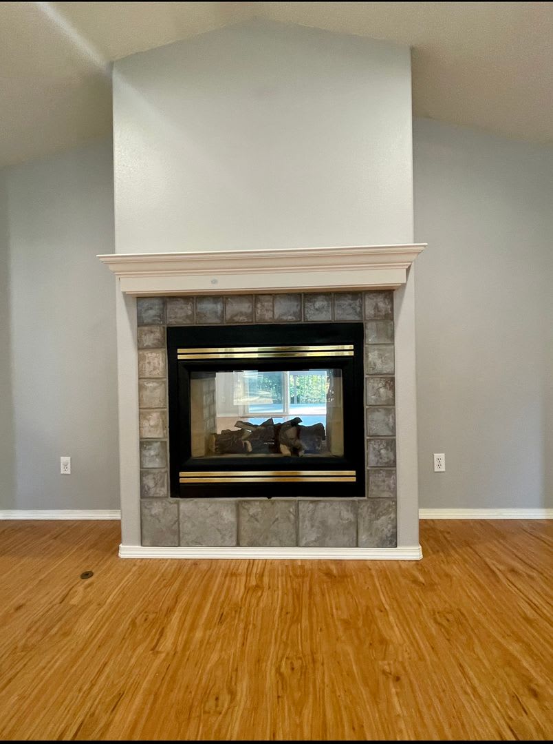 Don T Miss This West Linn Beauty Formal Living Room Entertainer S Kitchen Double Fireplace Large Deck With Two Sliders Two Car Garage Large Fenced Yard And Much More – photo 5