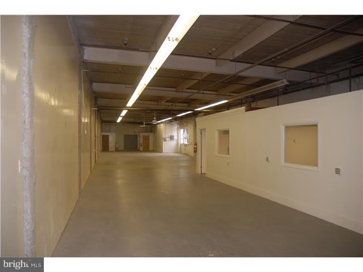 410 E WALNUT Street – photo 3