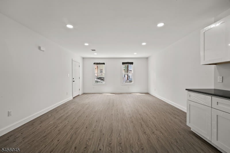 113 Marshall St – photo 5