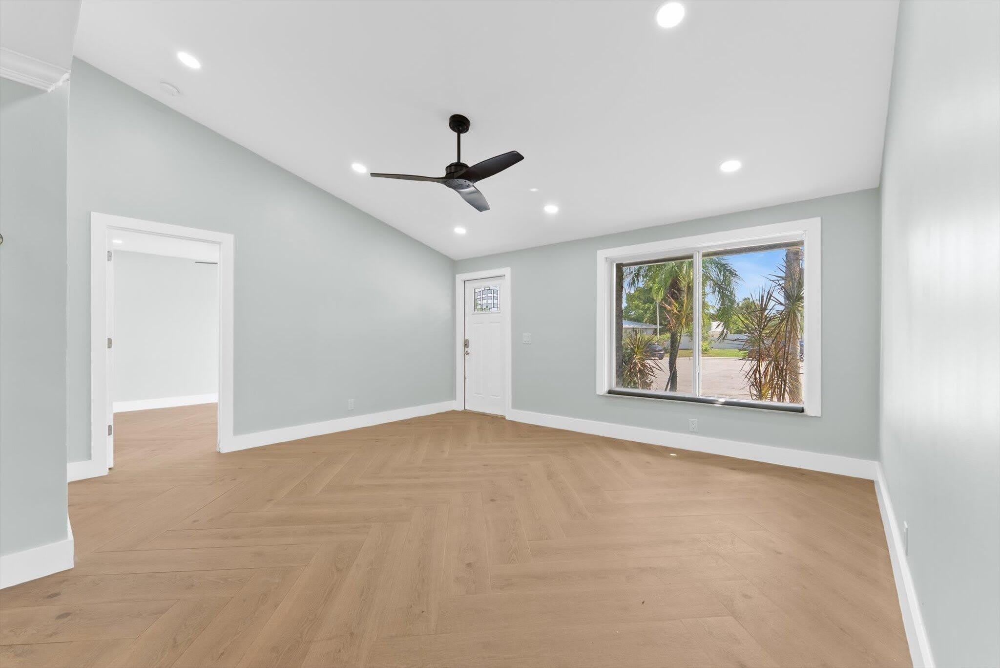 1721 Sw 10Th Street – photo 4