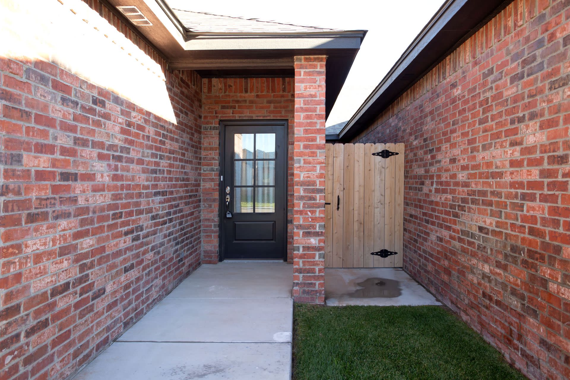 Stunning New 3/2 Townhomes – photo 1