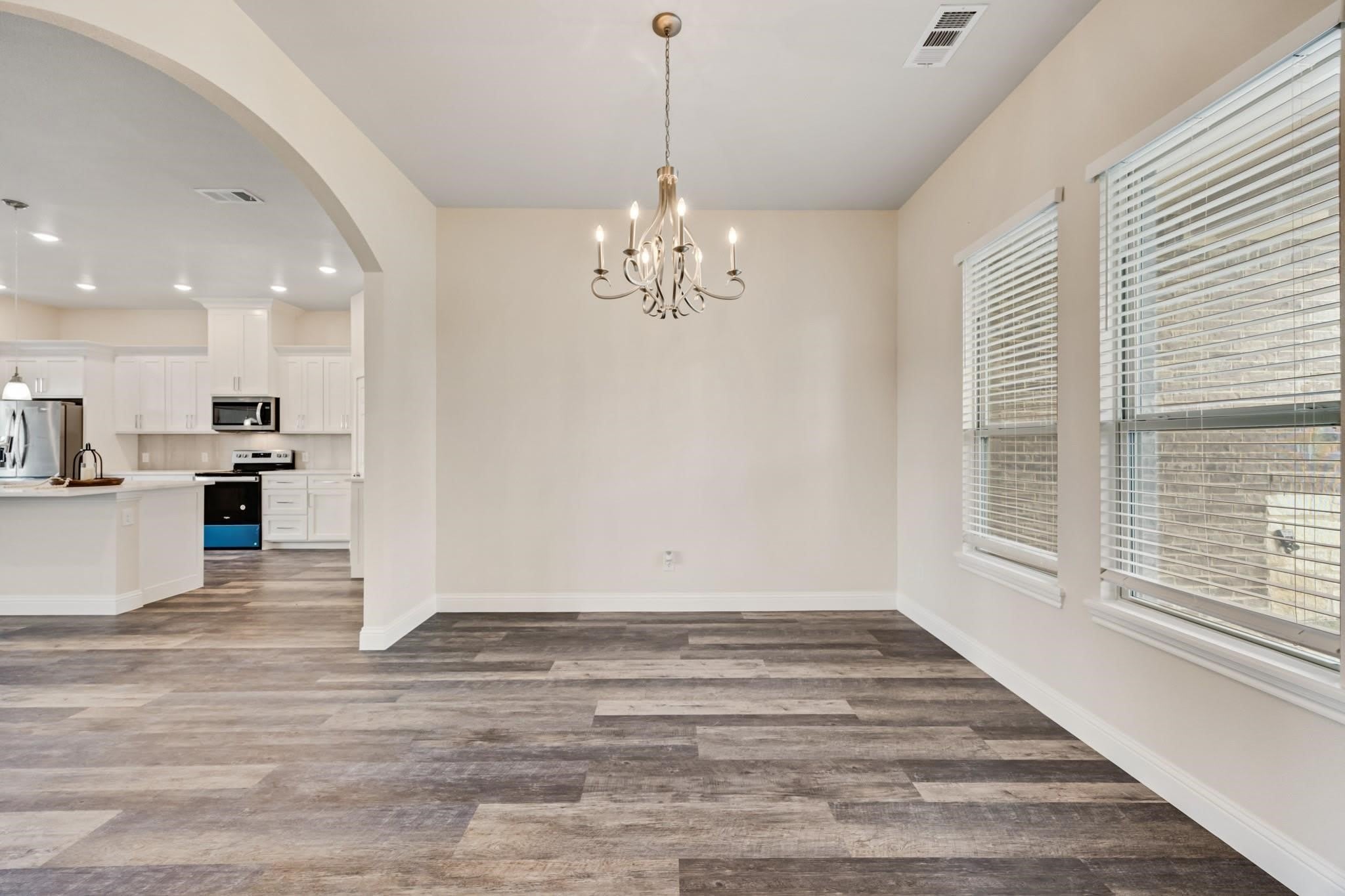3334 Knight Street – photo 5