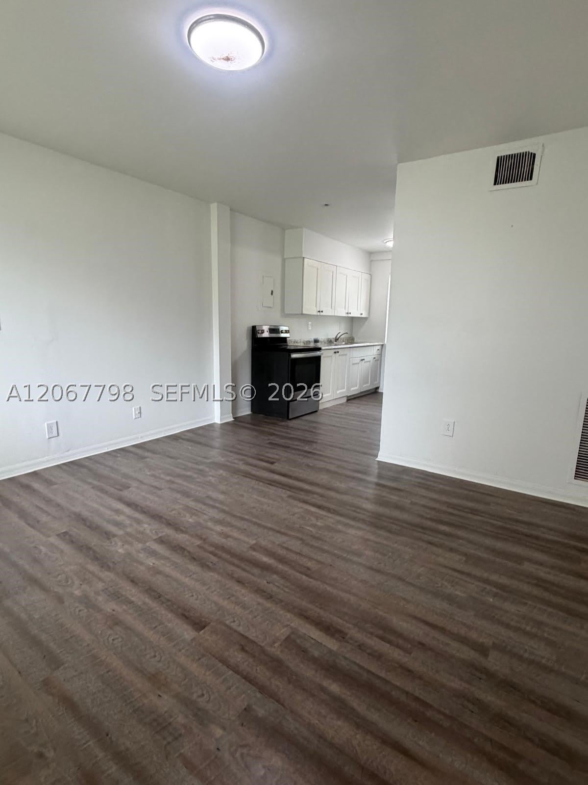 670 NE 88th Ter – photo 4