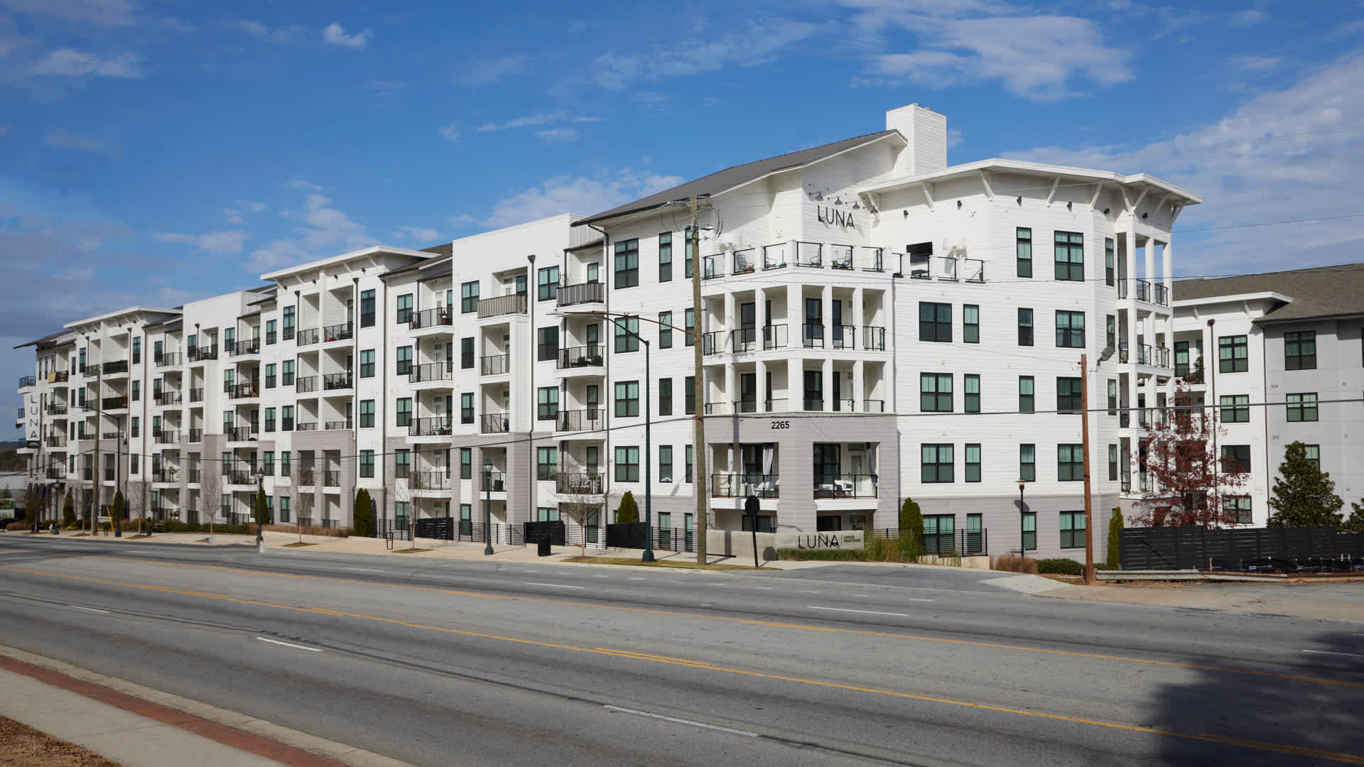 Luna Upper Westside – photo 1