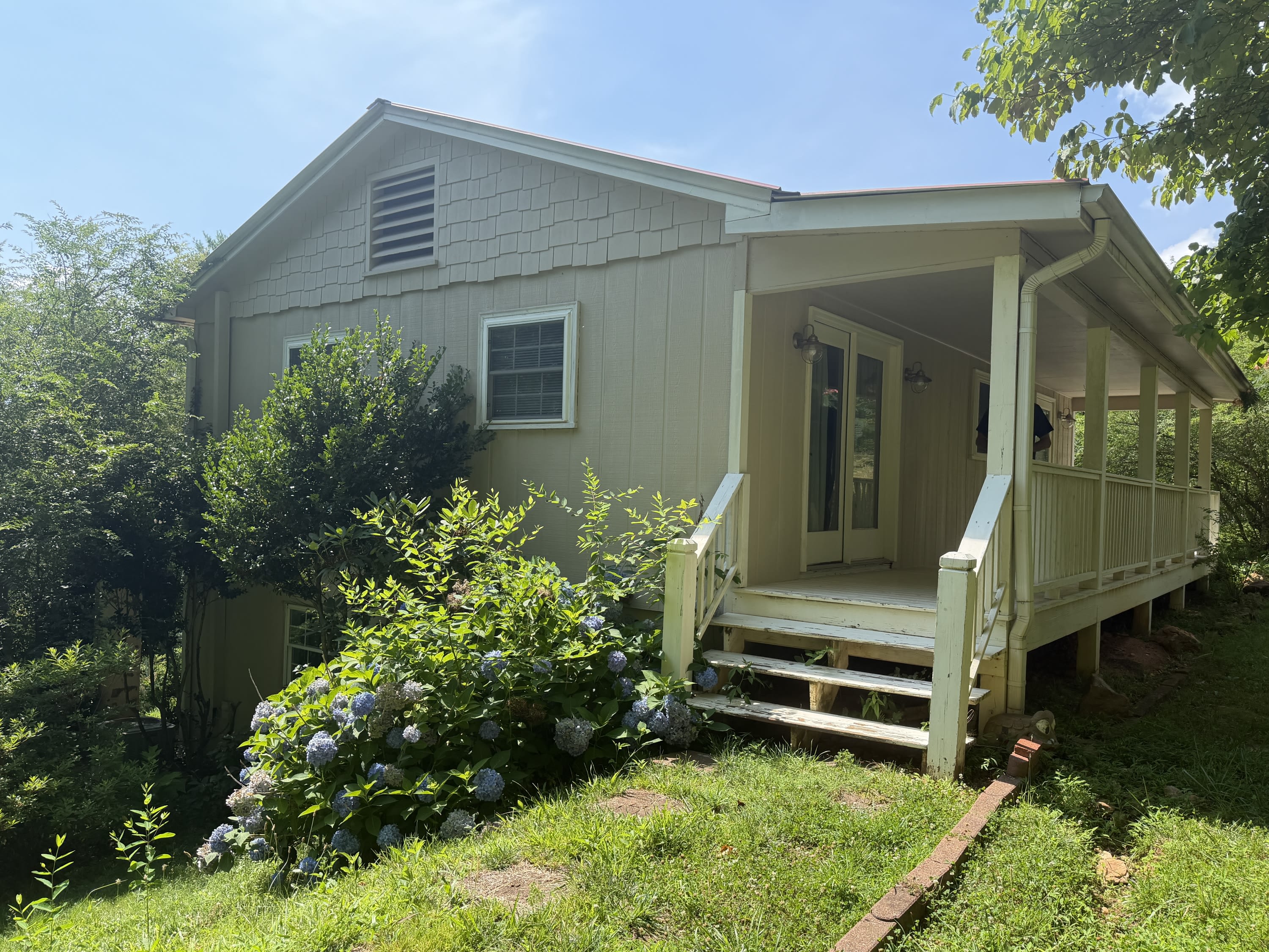 1860 Crescent Drive – photo 5