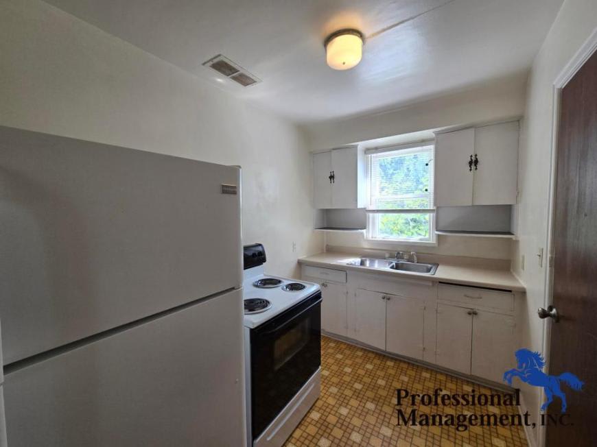 1215 8Th Street West – photo 4