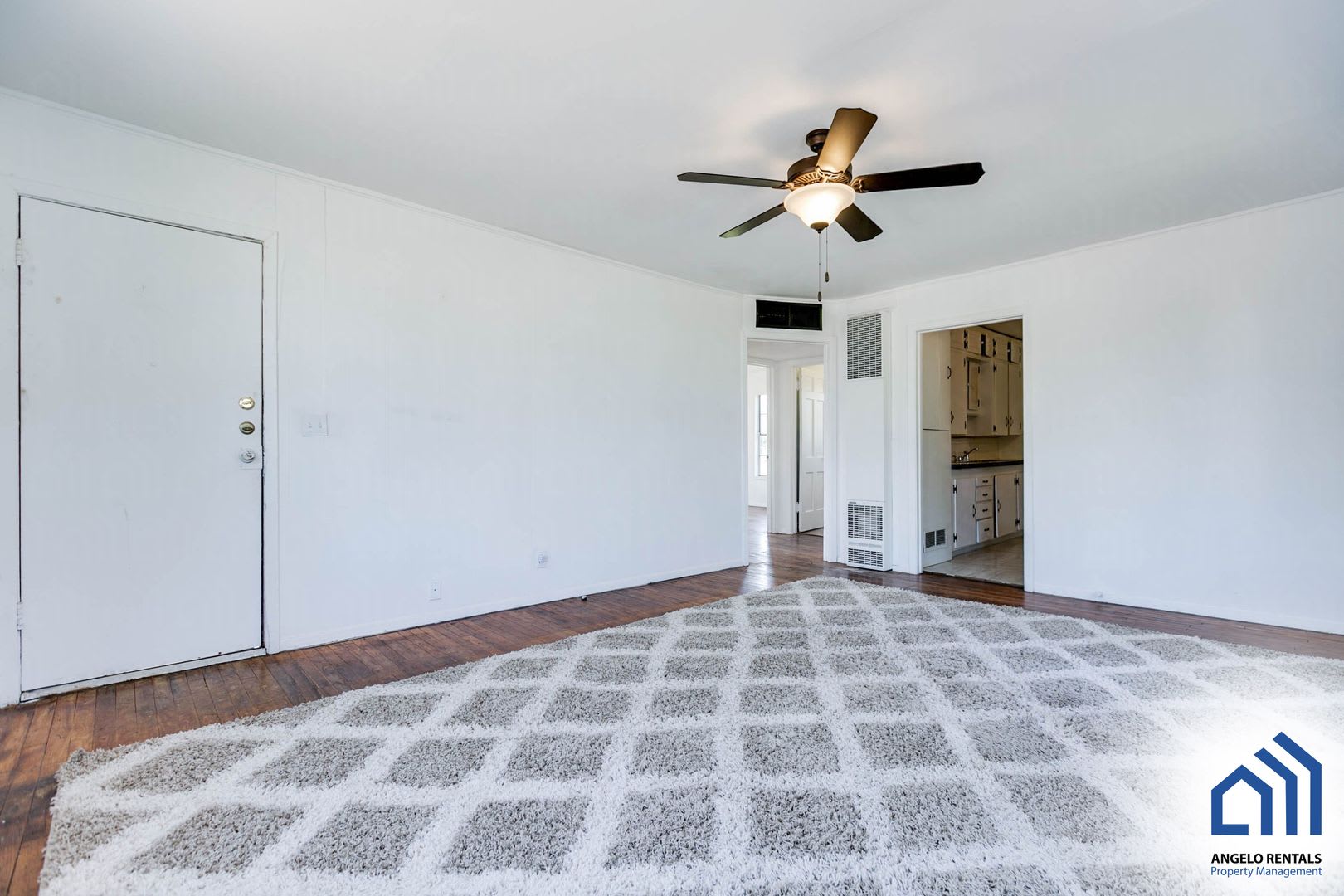 PAY NO SECURITY DEPOSIT! Affordable 2-bedroom, 1 bath home COMING SOON! – photo 5