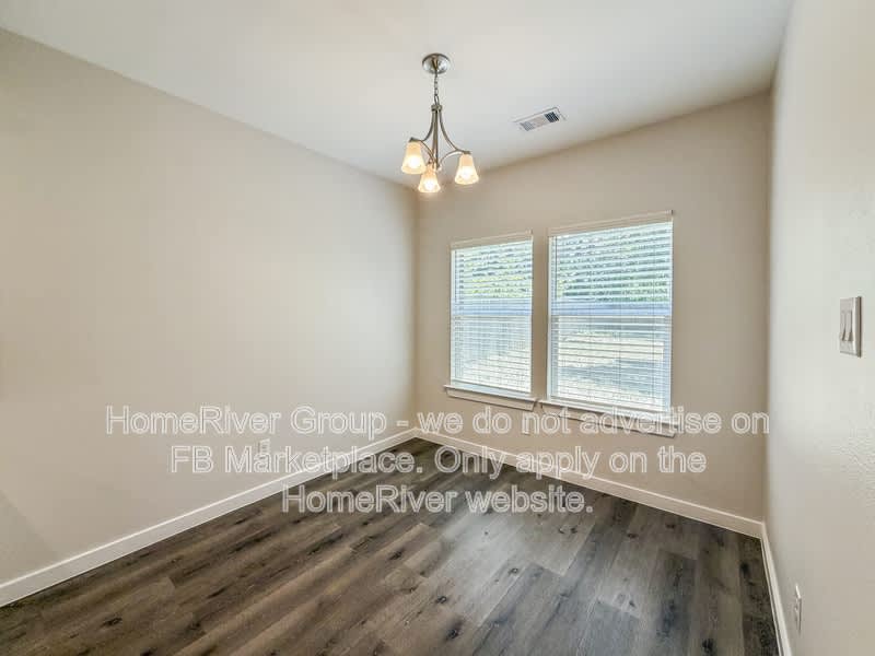 2024 E Lamar St – photo 5