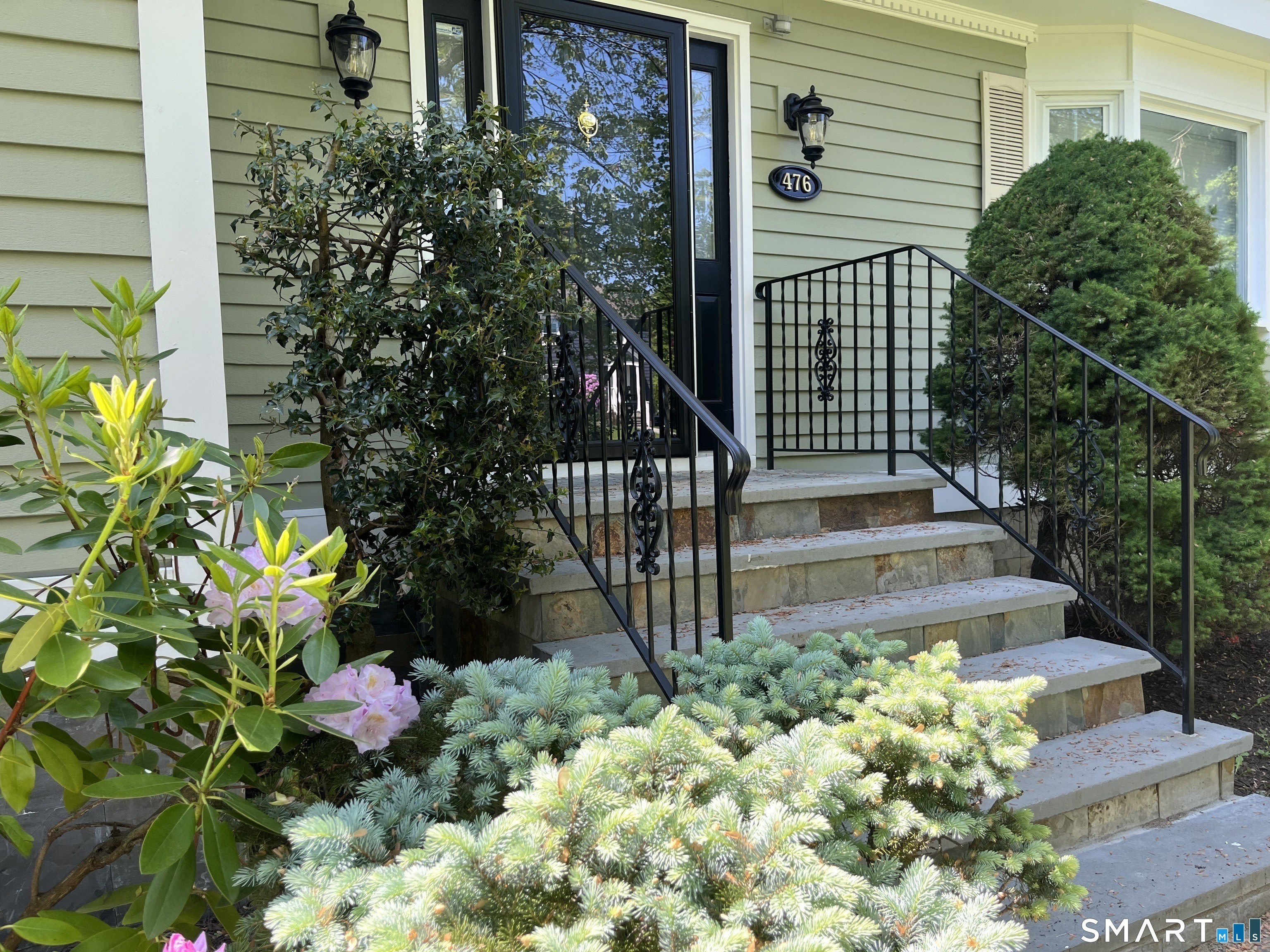 476 Wilson Street – photo 2