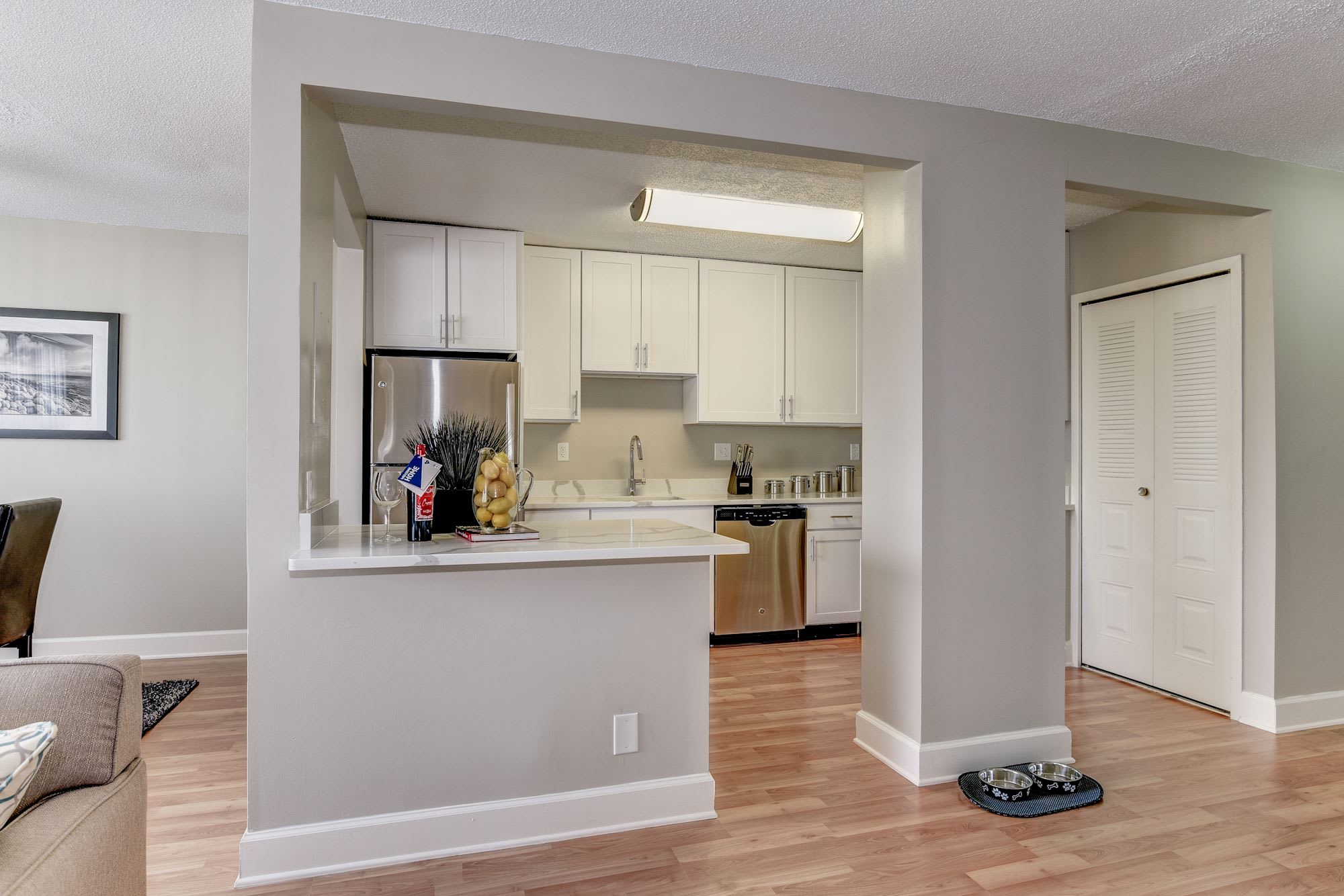 Crystal Plaza Apartments – photo 3