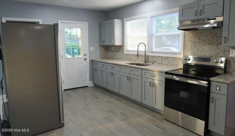 206 Thurston Drive W – photo 2