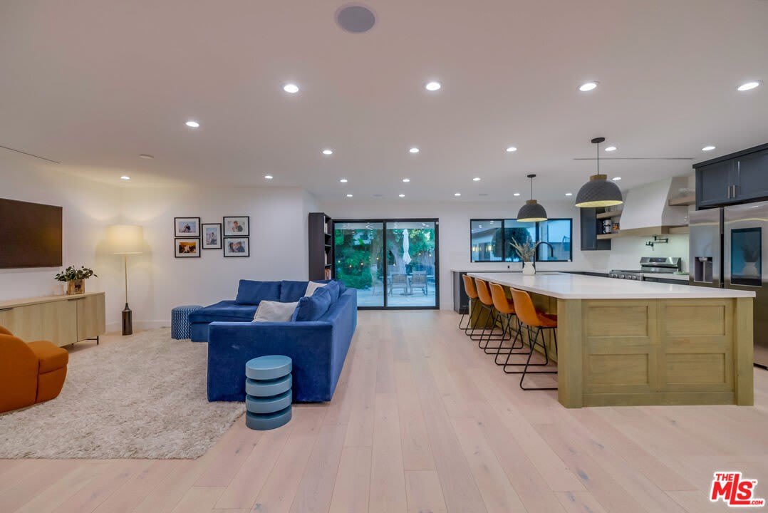 5715 Corteen Pl – photo 4