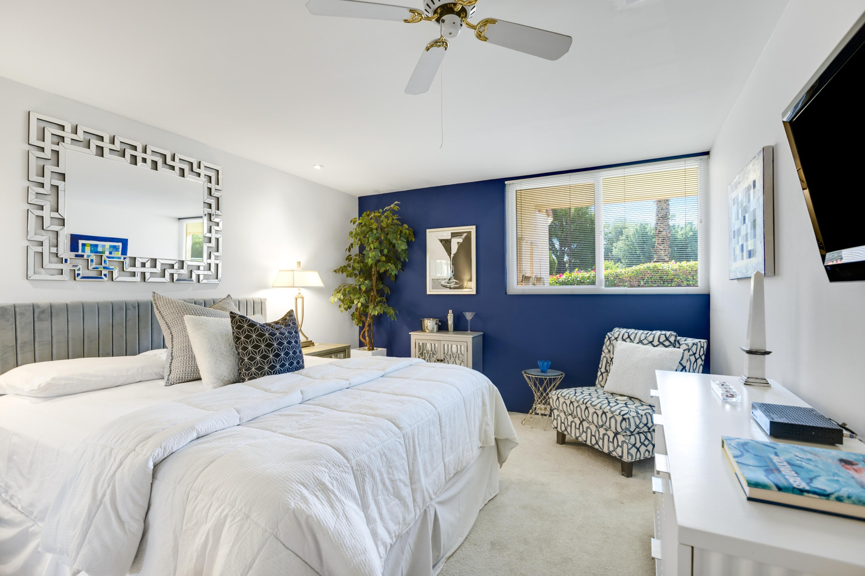 2522 N Whitewater Club Drive – photo 2