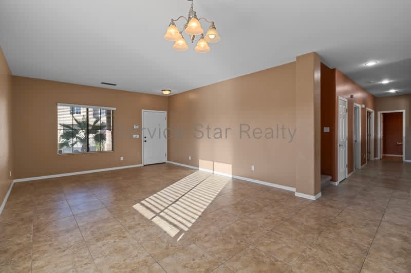 30191 W Mulberry Dr – photo 5