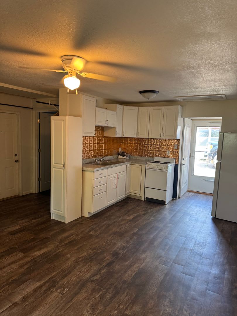 713 1/2 S 6th Street – photo 3