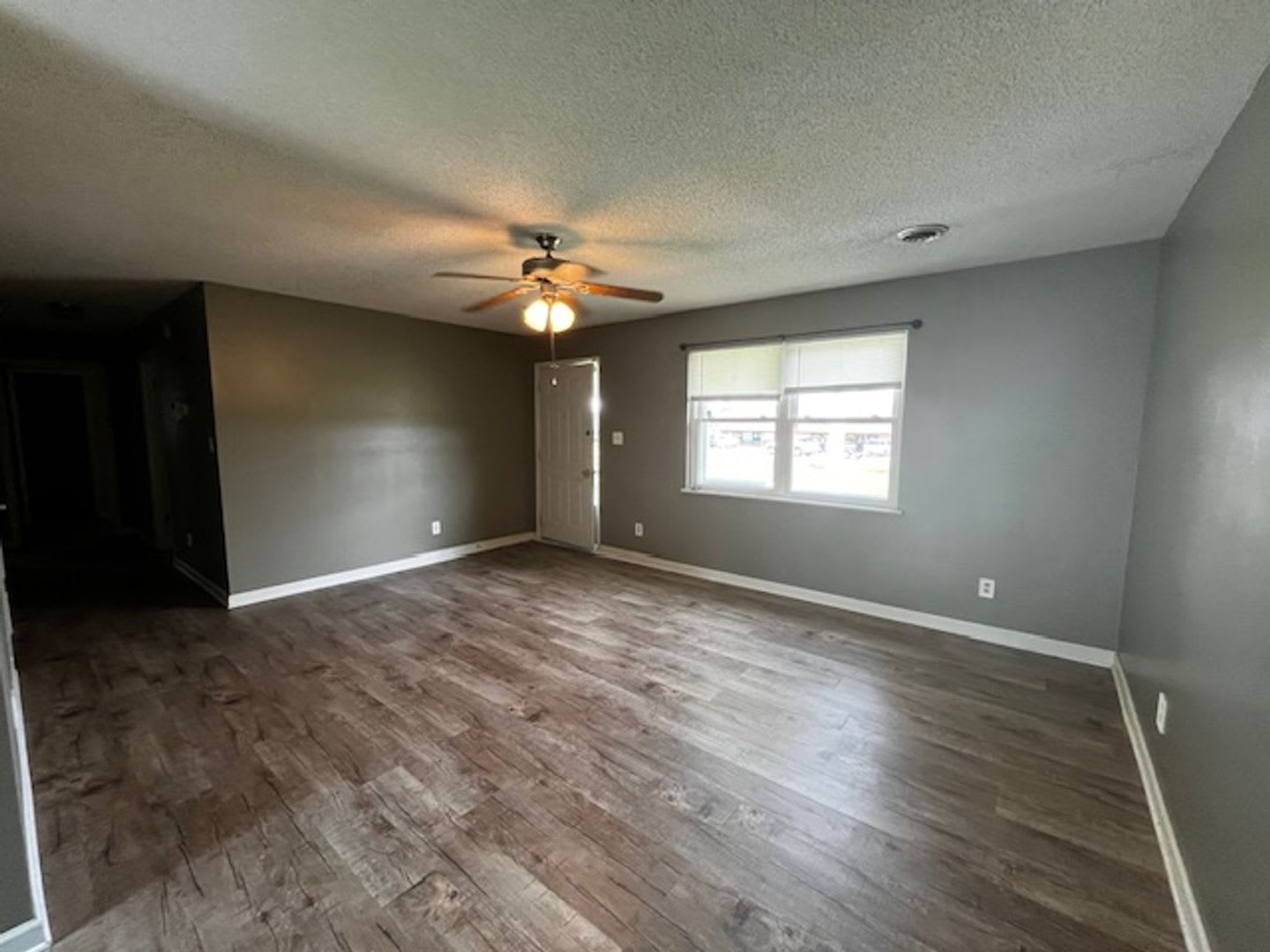 *MOVE IN SPECIAL* 1/2 OFF FIRST MONTHS RENT* 3 Bedroom 2 Bath house – photo 5