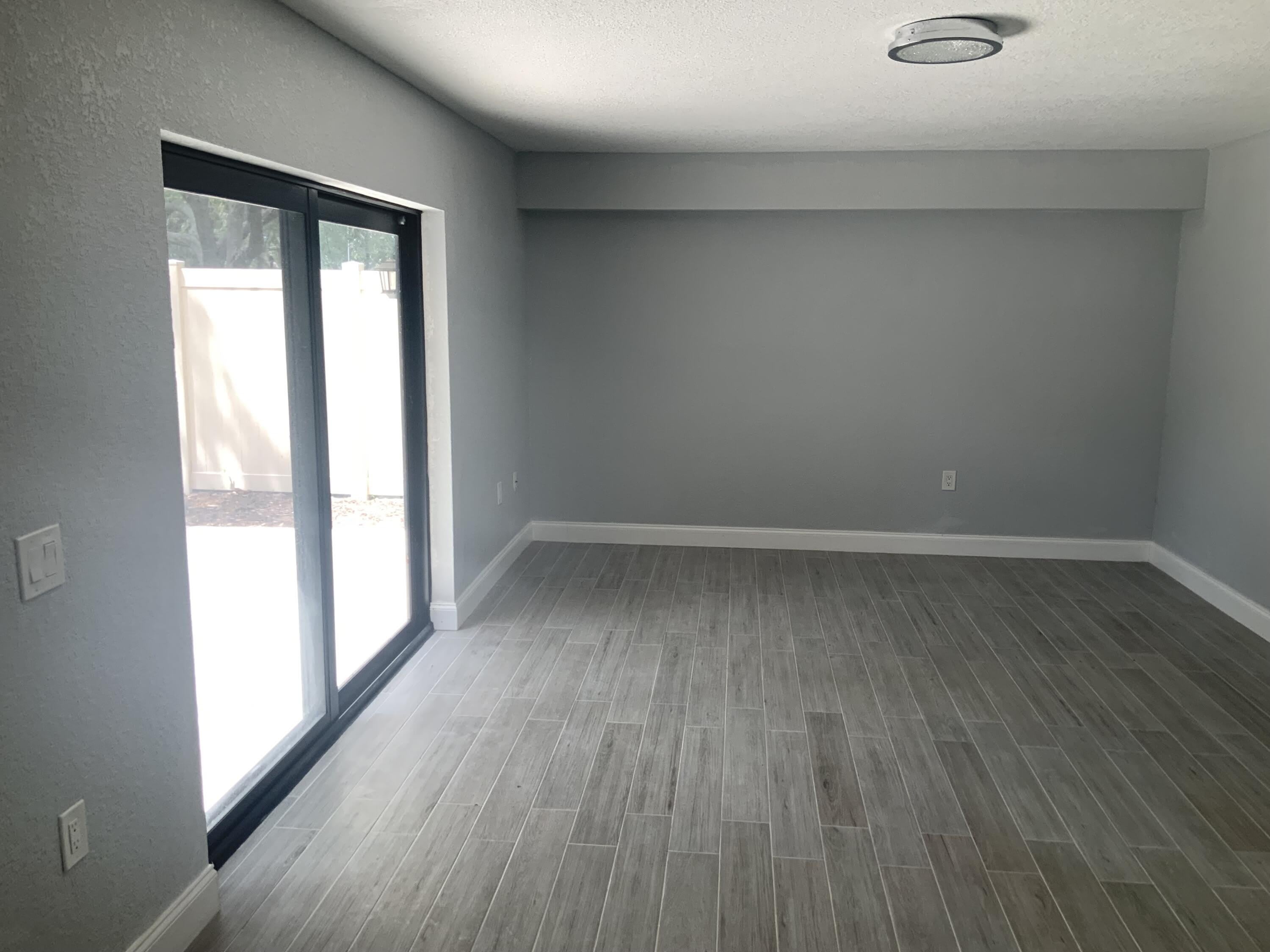 6905 SE 69TH Way – photo 2