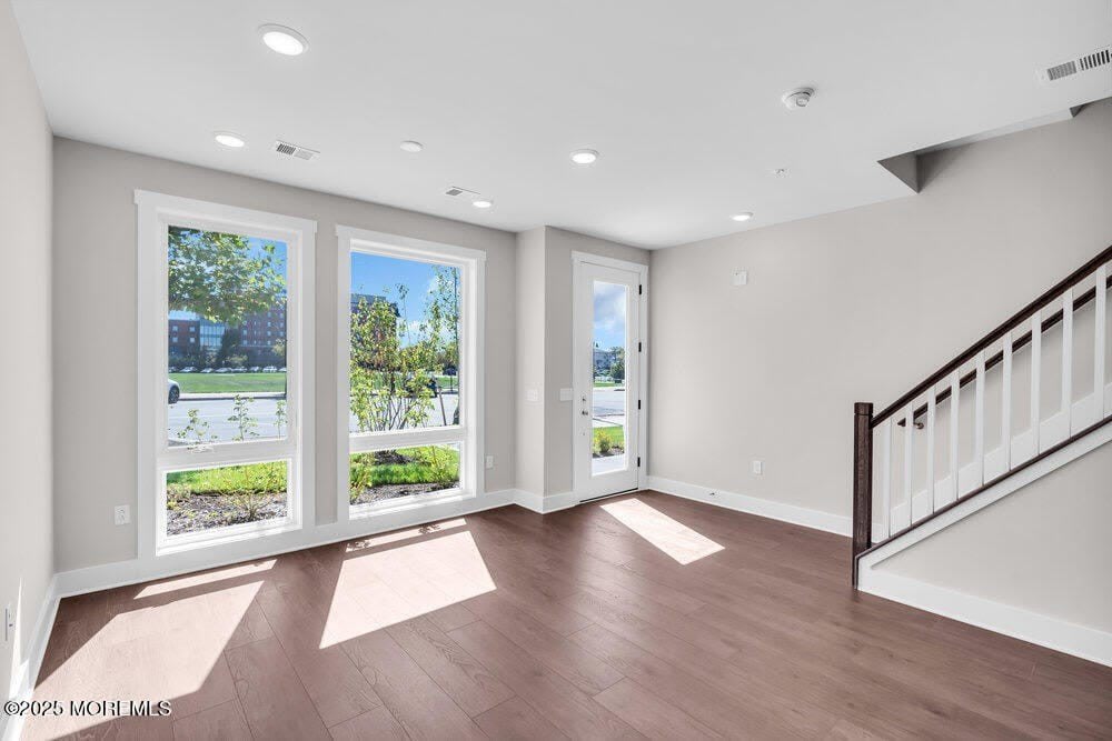 201 Sunset Avenue – photo 5