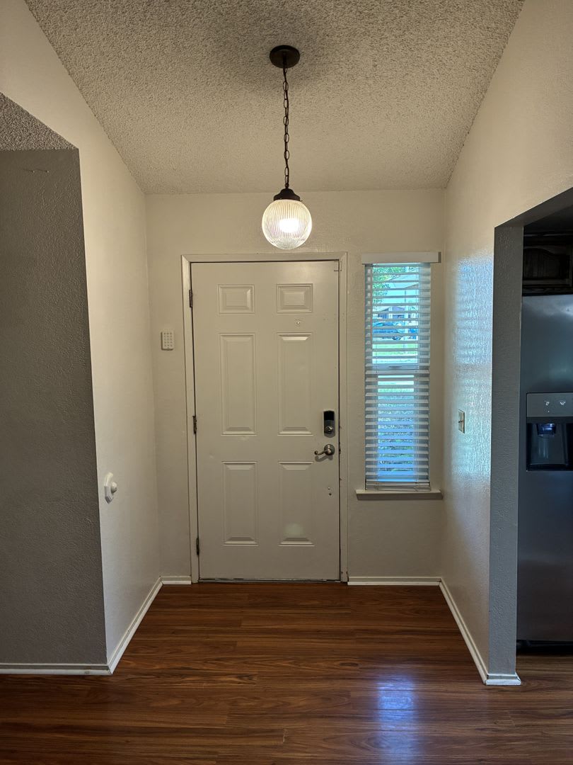 3 Bedroom 2 Bath Home – photo 2