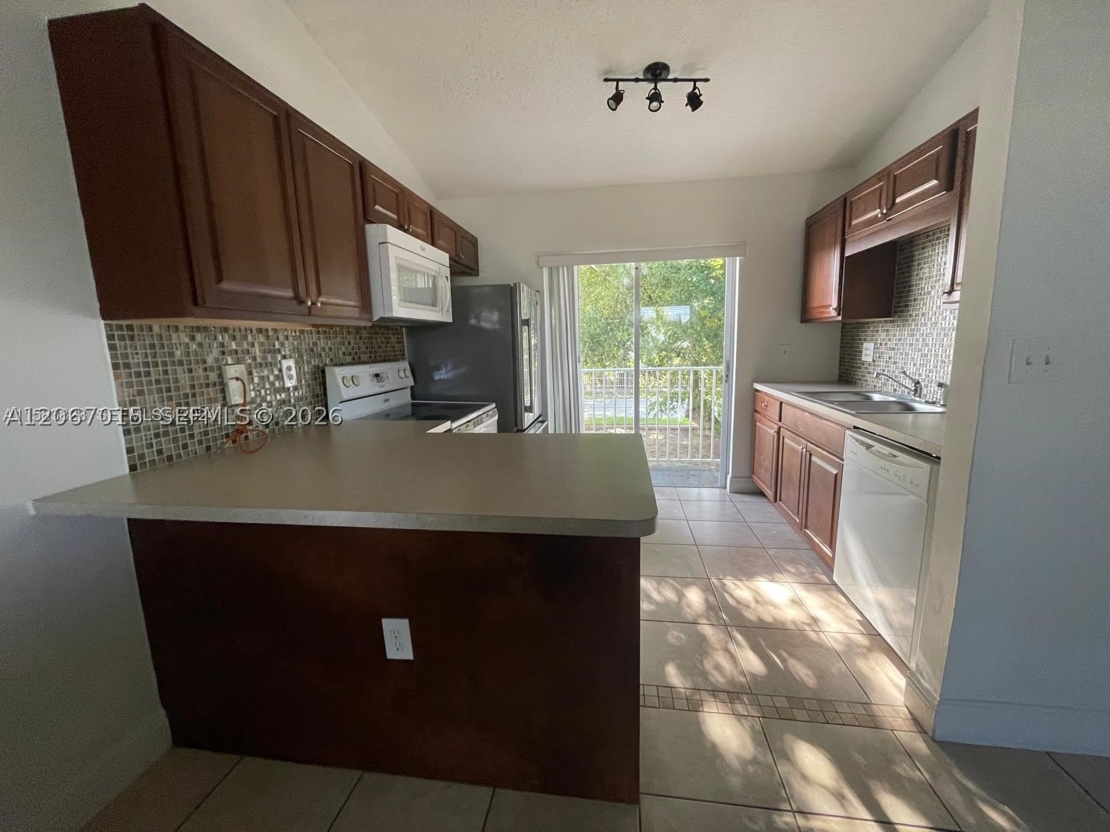 7991 Sw 152Nd Ave – photo 4