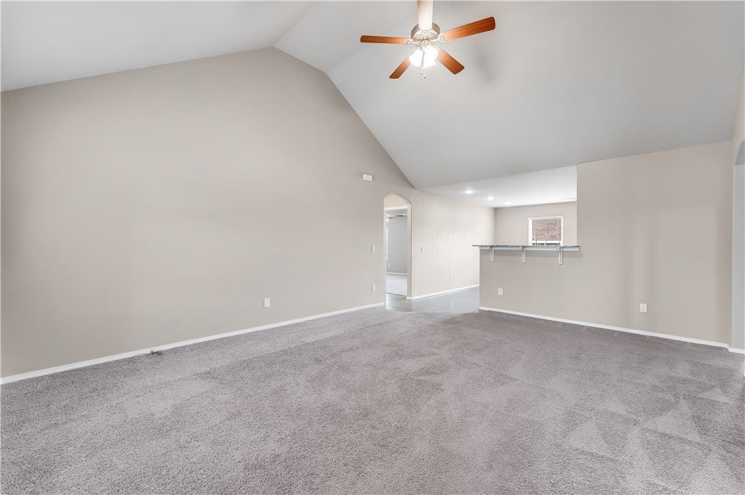 705 Sw River Rock Street – photo 4