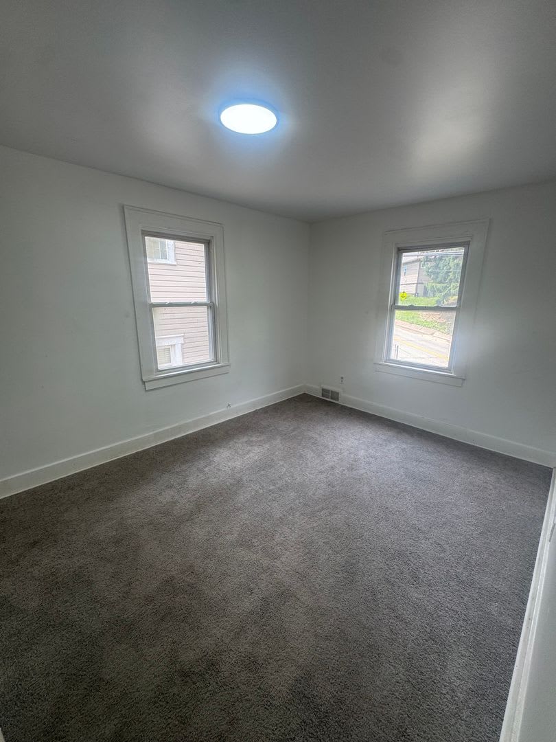 Beautifully Redone Home in North Versailles, Section 8 Considered!! – photo 2