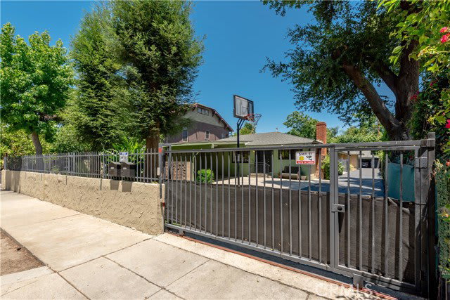 4450 Matilija Avenue – photo 2