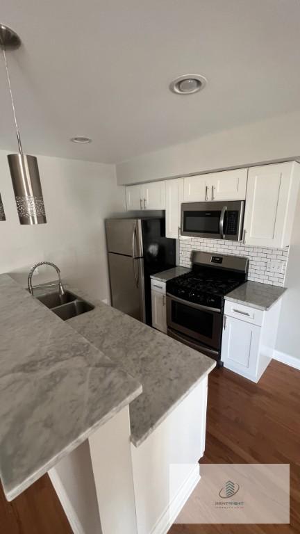 3627 West Oakdale Avenue – photo 1