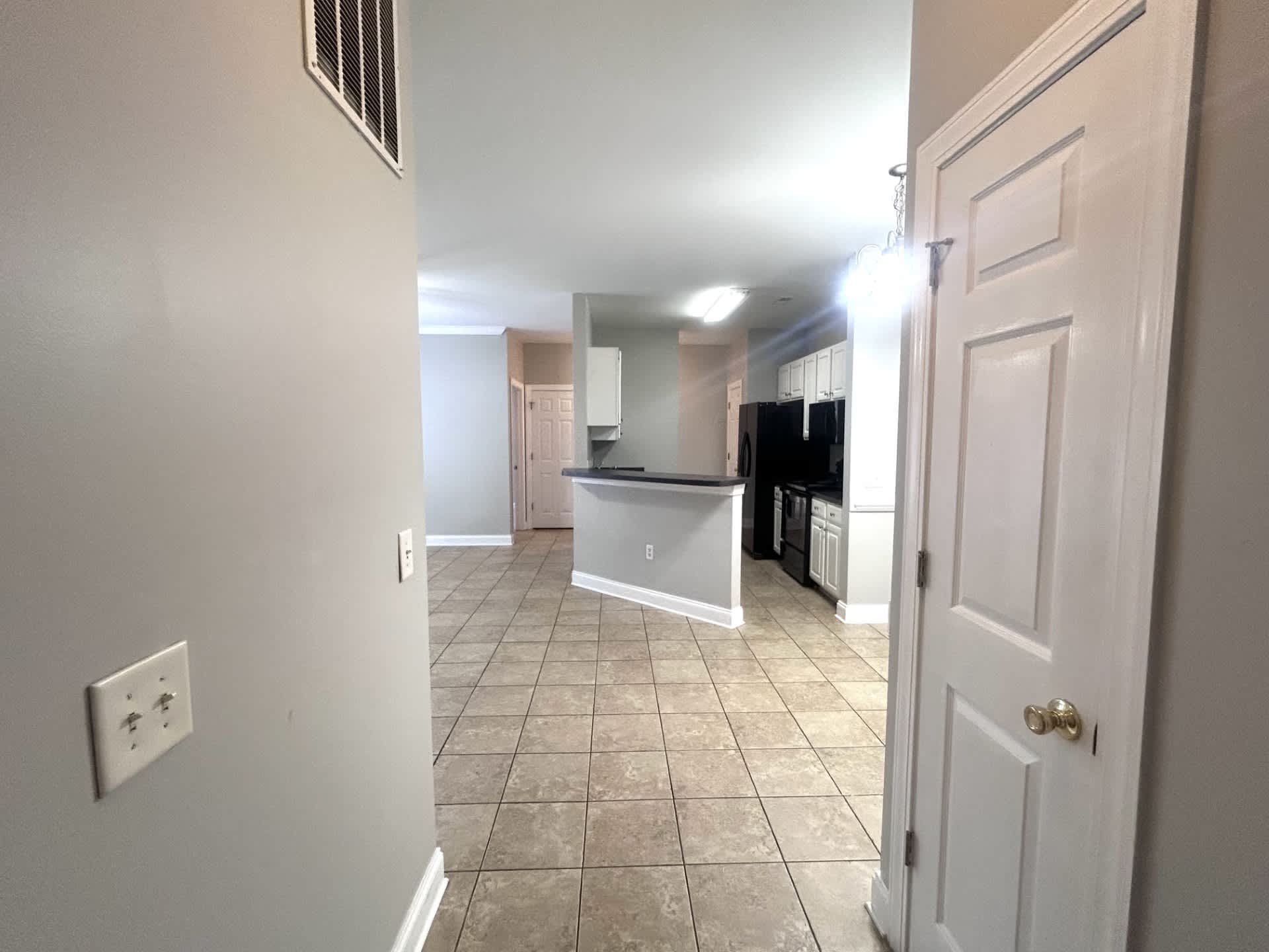 2041 Silvercrest Dr Unit B – photo 3