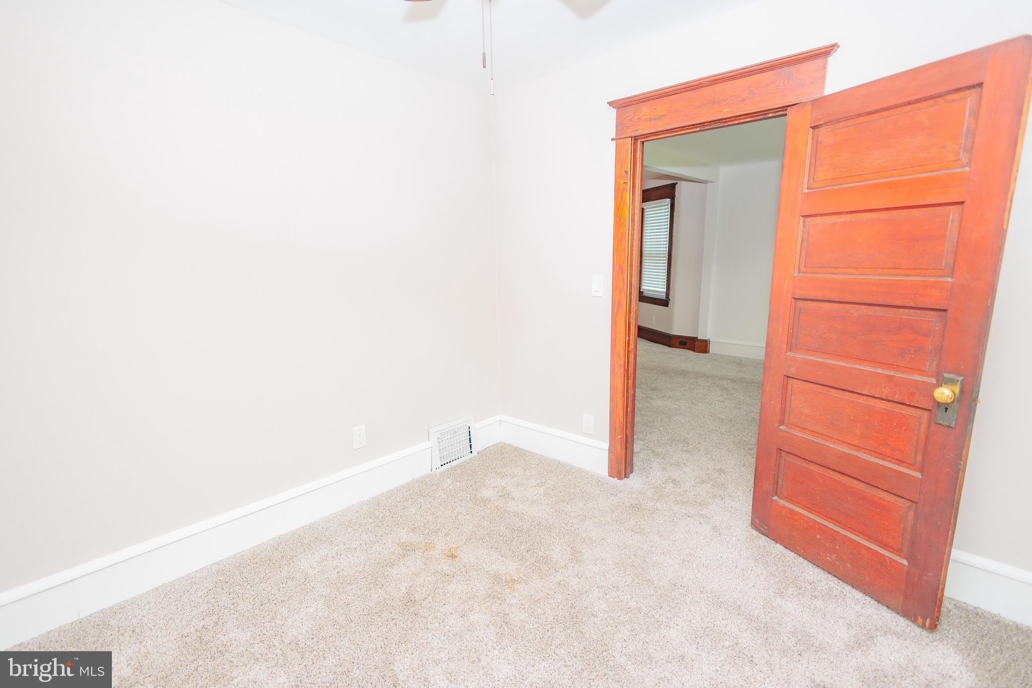 11 SEWELL Street – photo 5