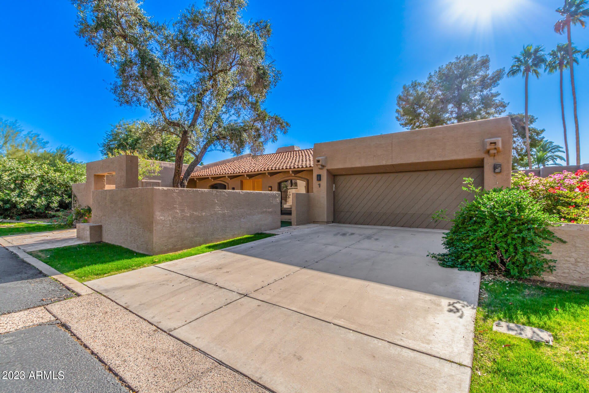 4450 E CAMELBACK Road – photo 3