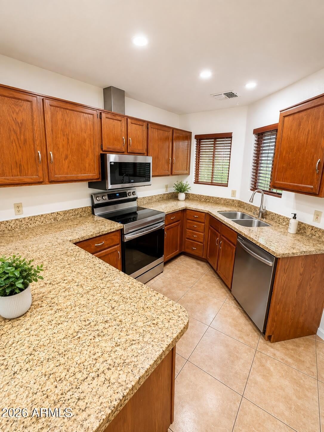 11140 N 82ND Lane – photo 4
