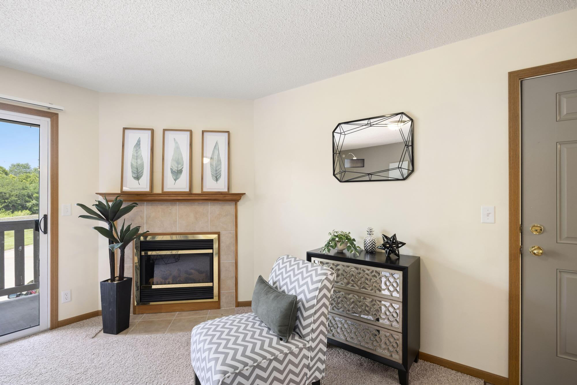 Pebblebrook Apartments – photo 4